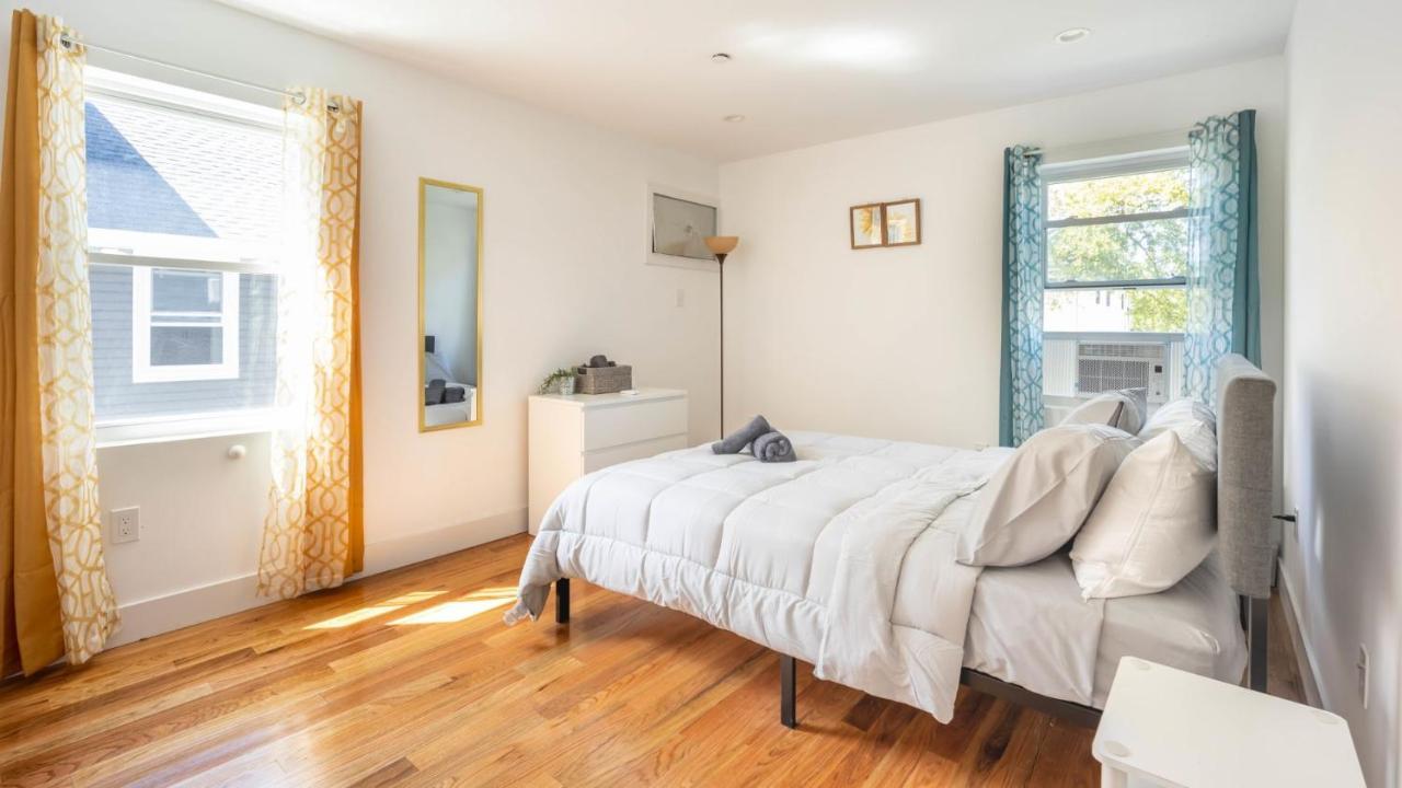 Lovely 3-br In Queens, Near Rockaway Apartamento